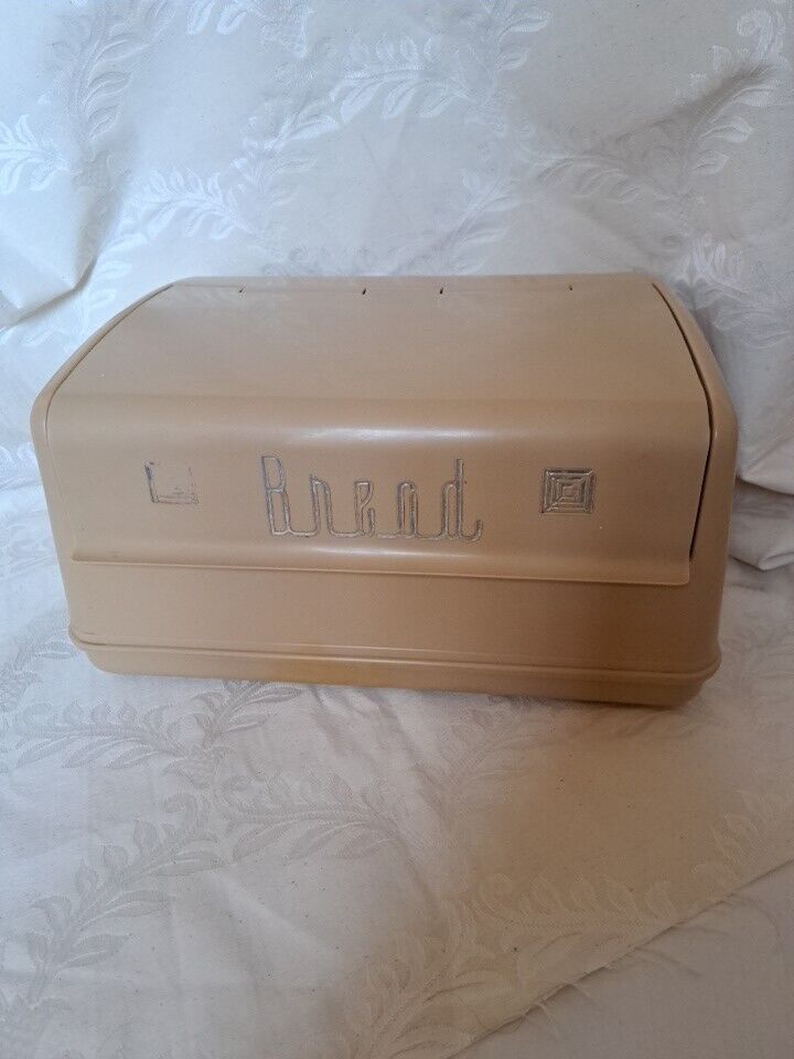 Vintage Lustro Ware Tan Plastic Bread Box Mid Century Retro hinged lid 50\'s