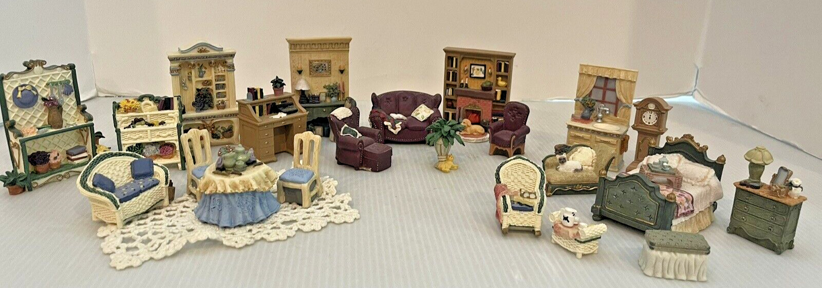 Miniature Furniture Collection Avon 22 Pc. Victorian Doll house set