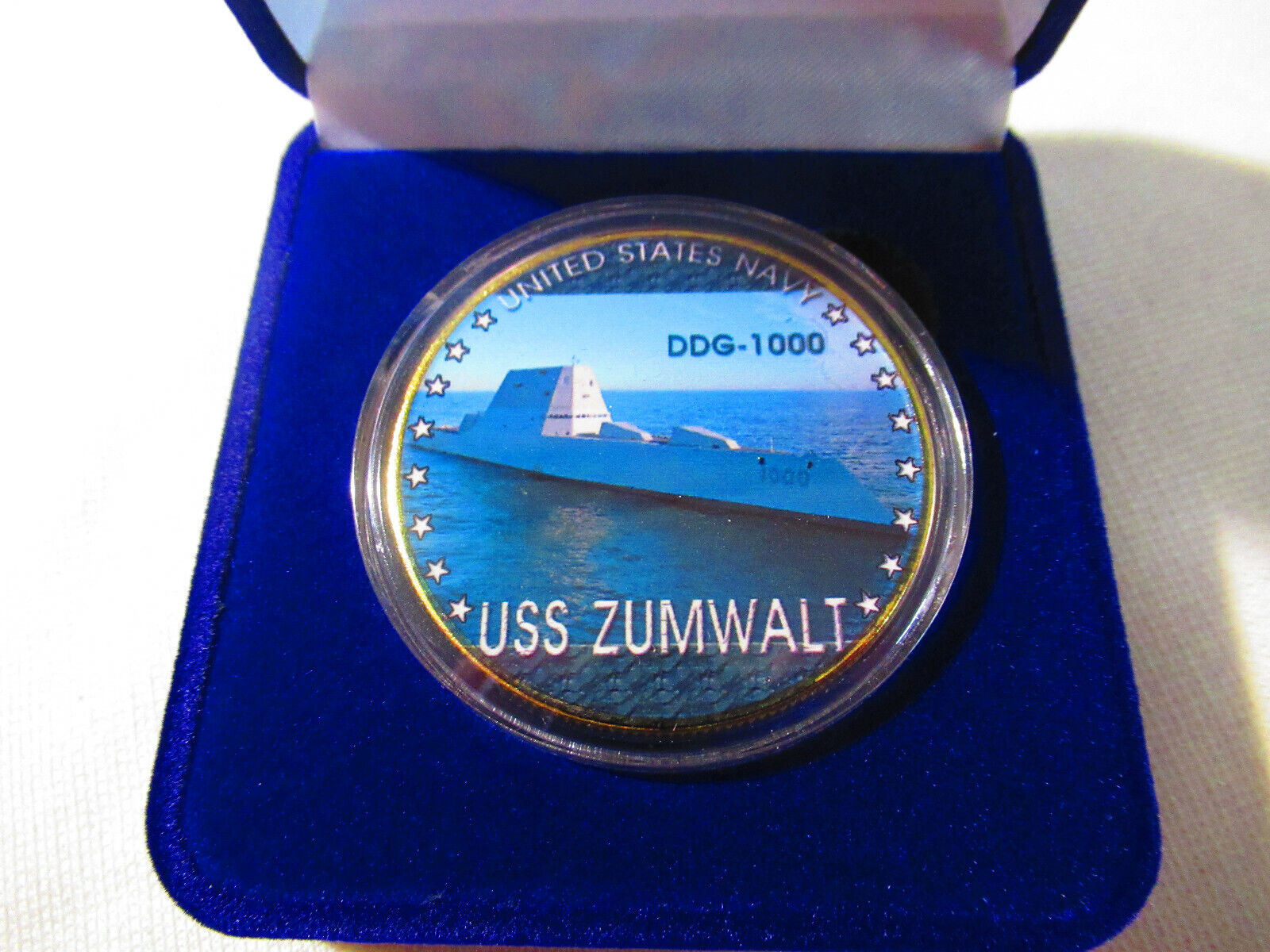 US NAVY - USS ZUMWALT / DDG-1000 Challenge Coin w/ Presentation Box