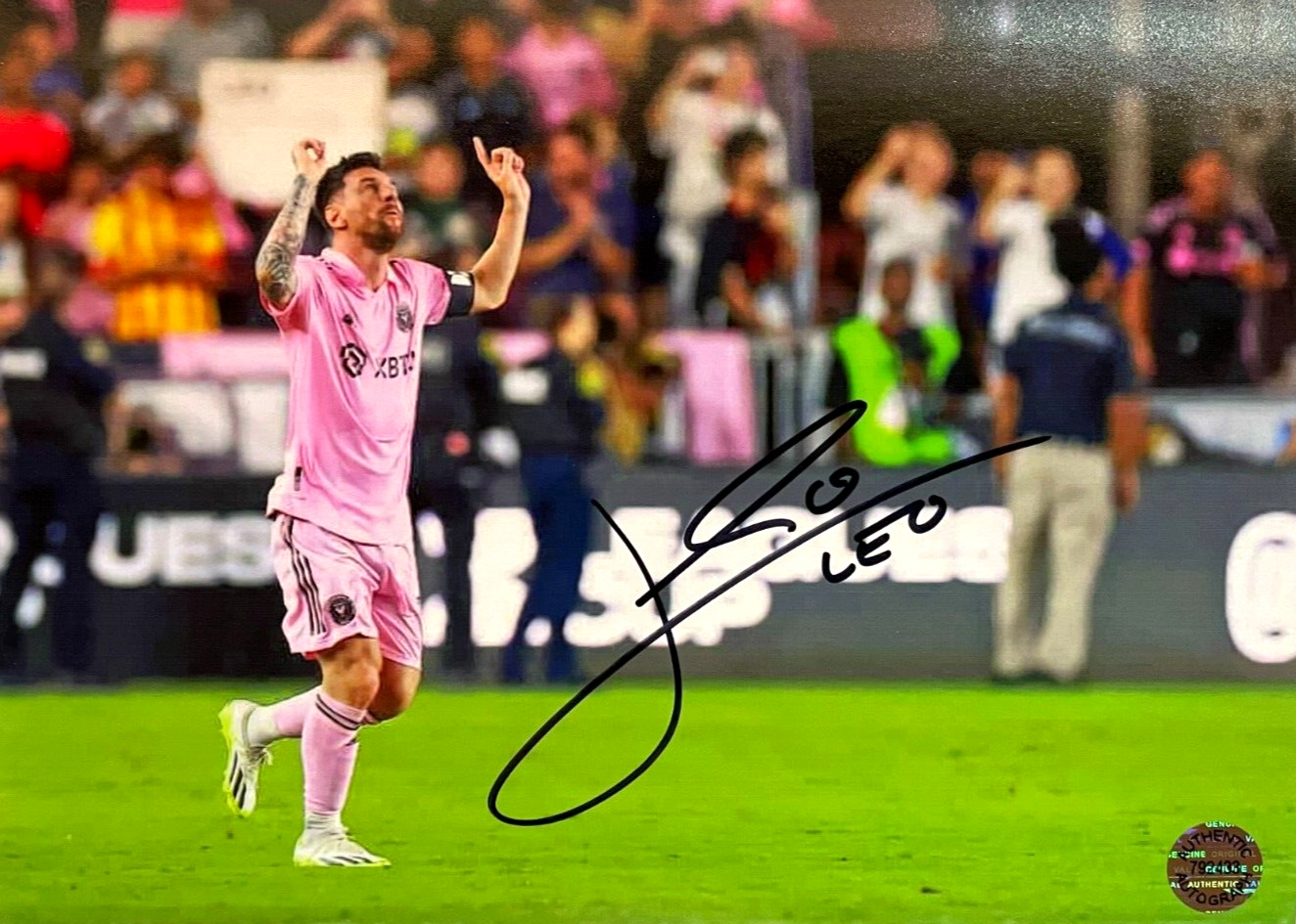 LIONEL MESSI Leo (Miami FC) Soccer Signed 7x5 in. Photo Original Autograph w/COA