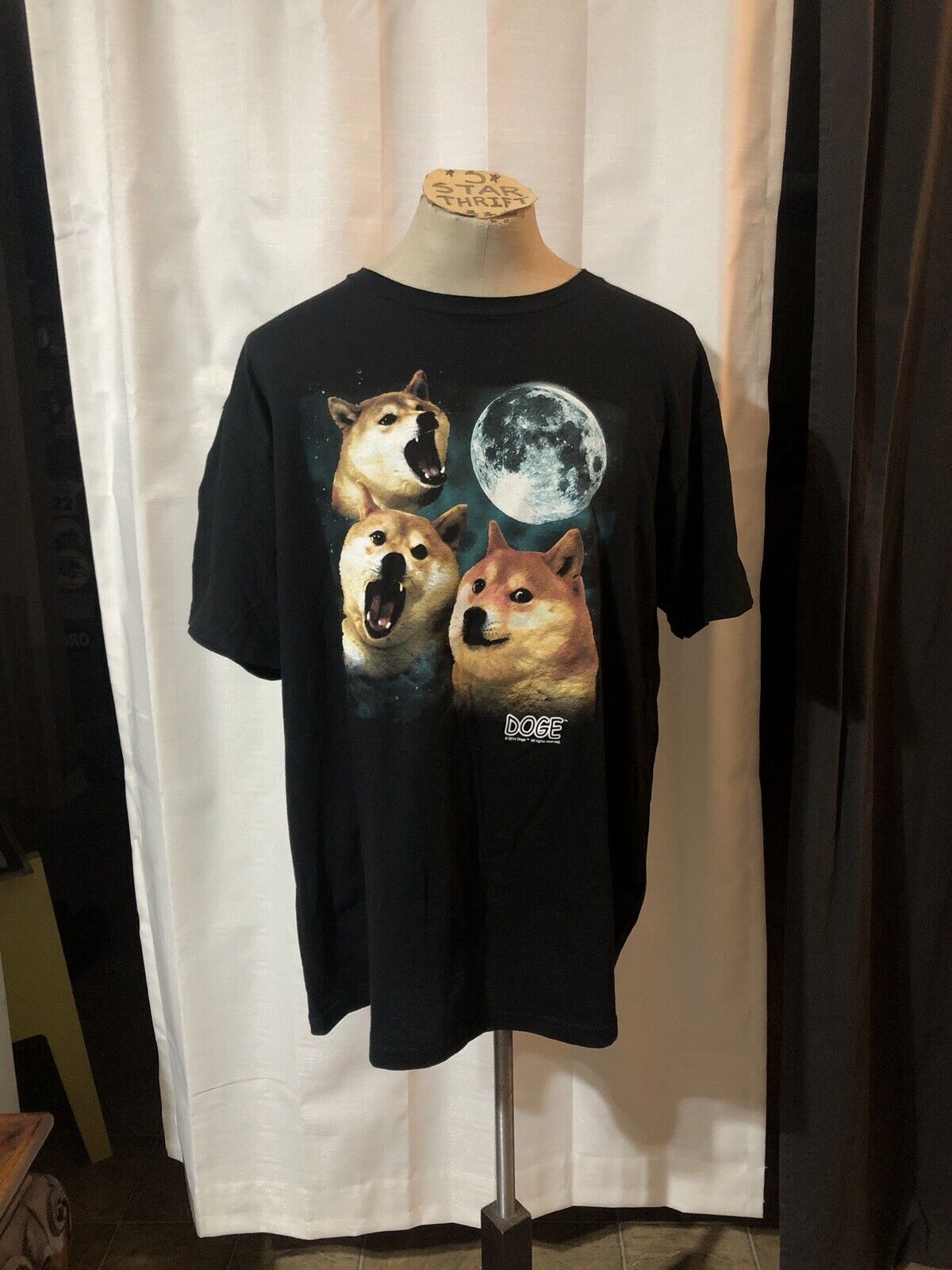 VINTAGE 2014 DOGECOIN DOGE COIN CRYPTO MOON OFFICIALLY LICENSED XL T SHIRT