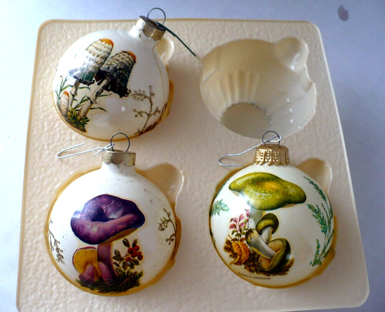 Vintage Mushroom Christmas Ornaments Set/3