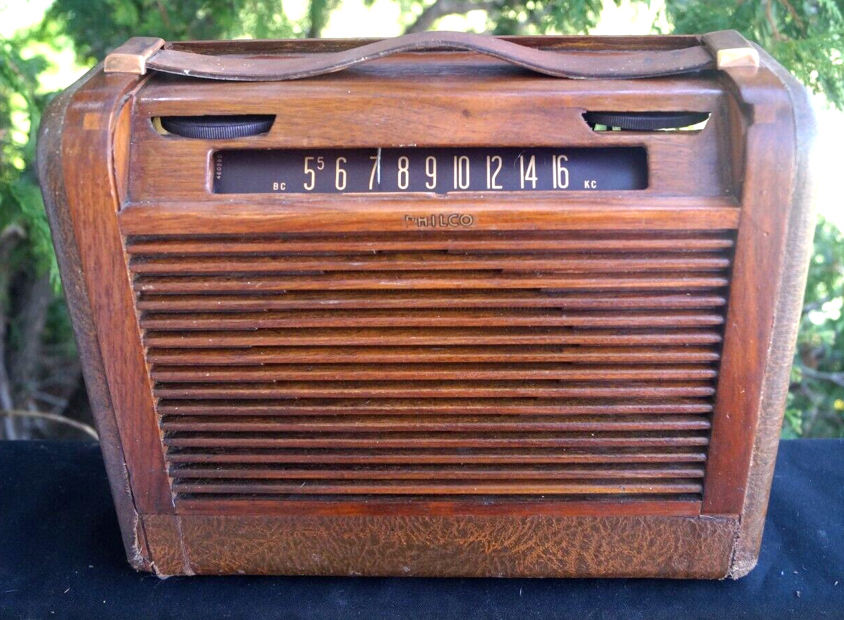 Antique 1940s Philco Model 46-350 PORTABLE Tube Radio - Works - Leather & Wood