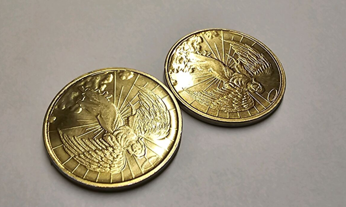 VINTAGE ANTIQUE RELIGIOUS GOLD ANGEL COINS DOUBLE SIDED LOT OF 2 (2G811)