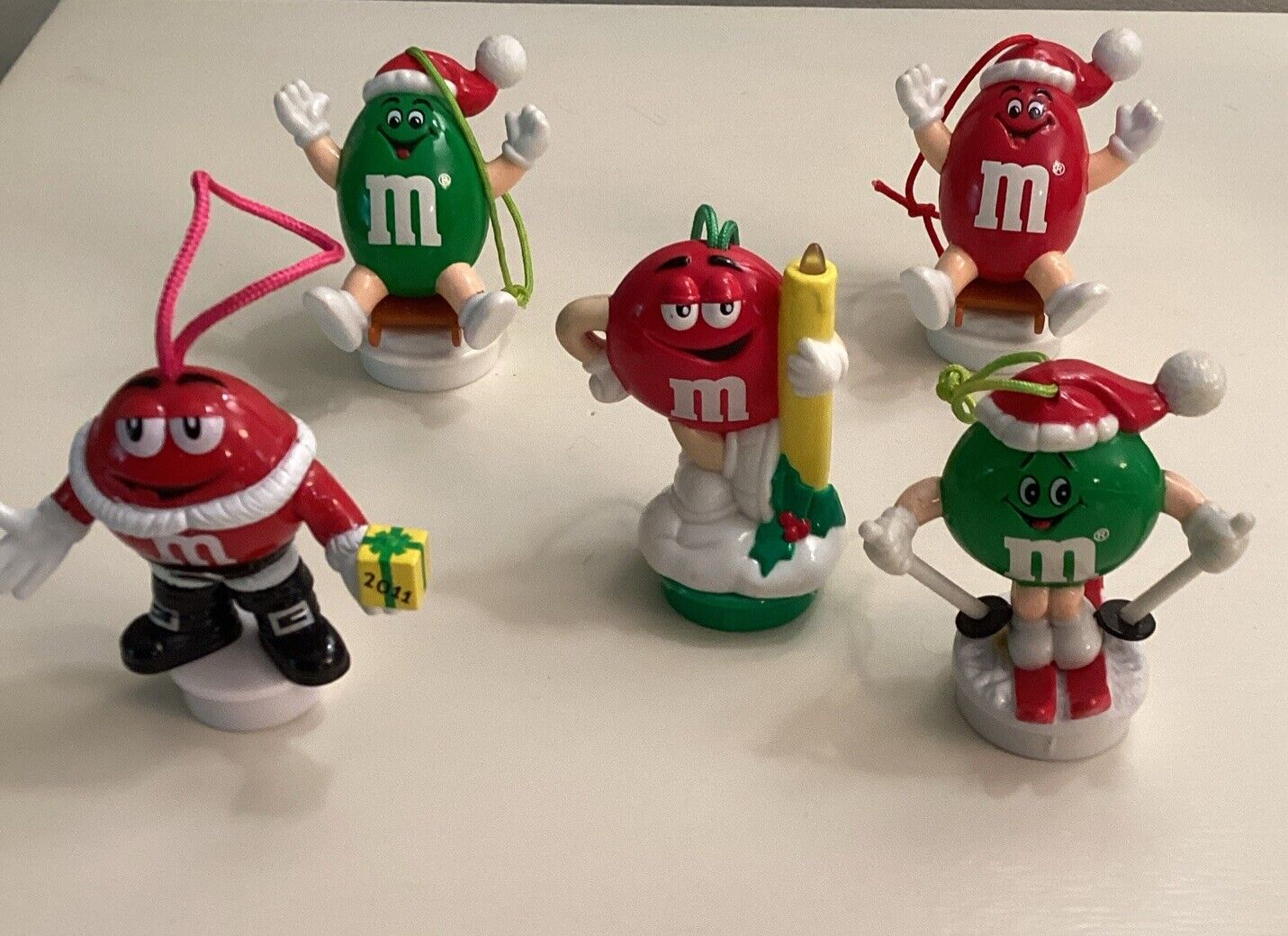 Lot of 5 M&M’s Christmas Themed Collectables 1991 1993 2011