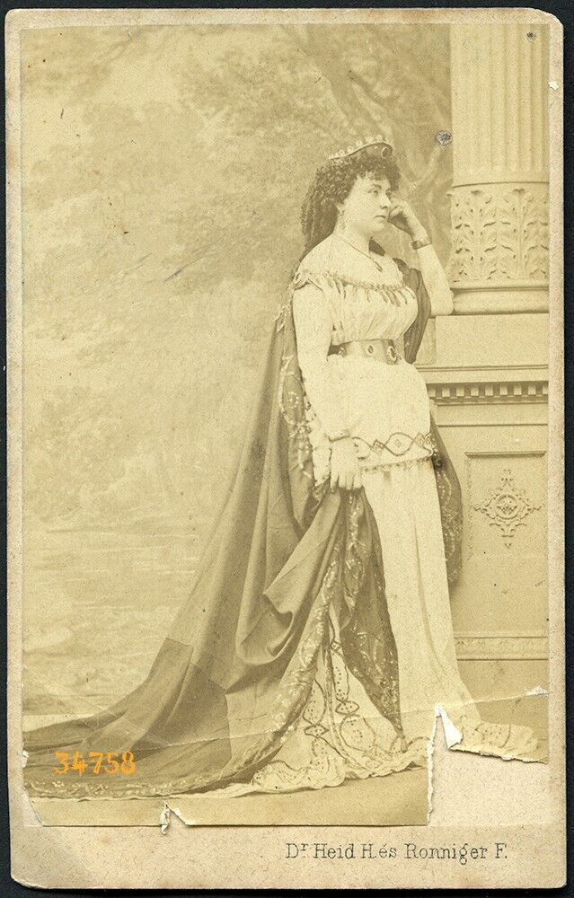 Marie GEISTINGER austrian actress in amazing costume, antique CDV, 1860's Budape
