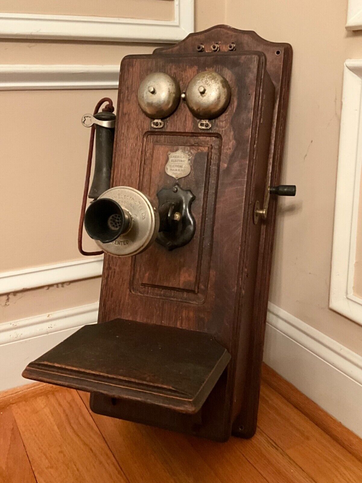 Antique AMERICAN ELECTRIC TELEPHONE Co. CHICAGO Hand Crank Wall Phone