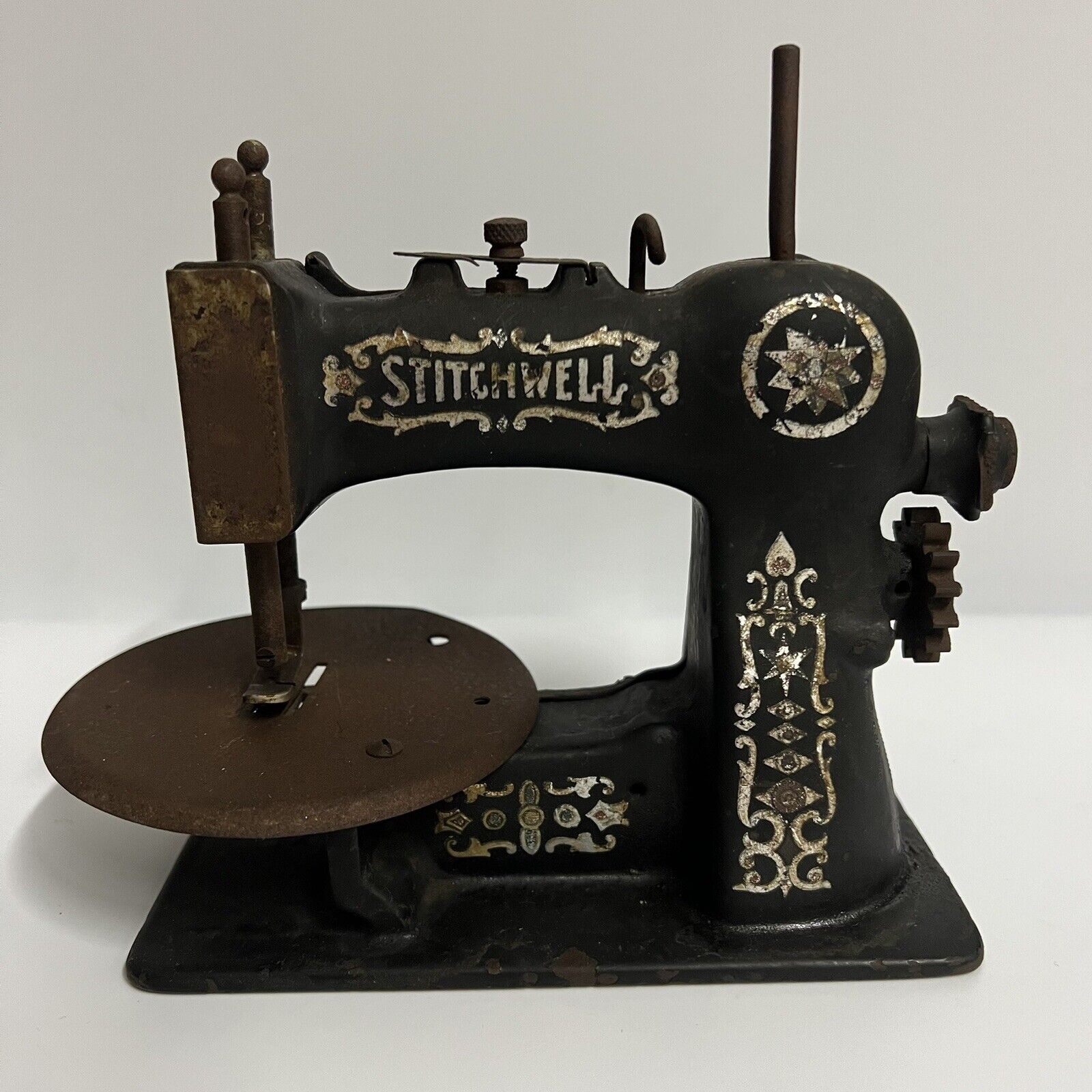 Stitchwell Toy Sewing Machine Hand Crank Cast Iron Collectible Vintage