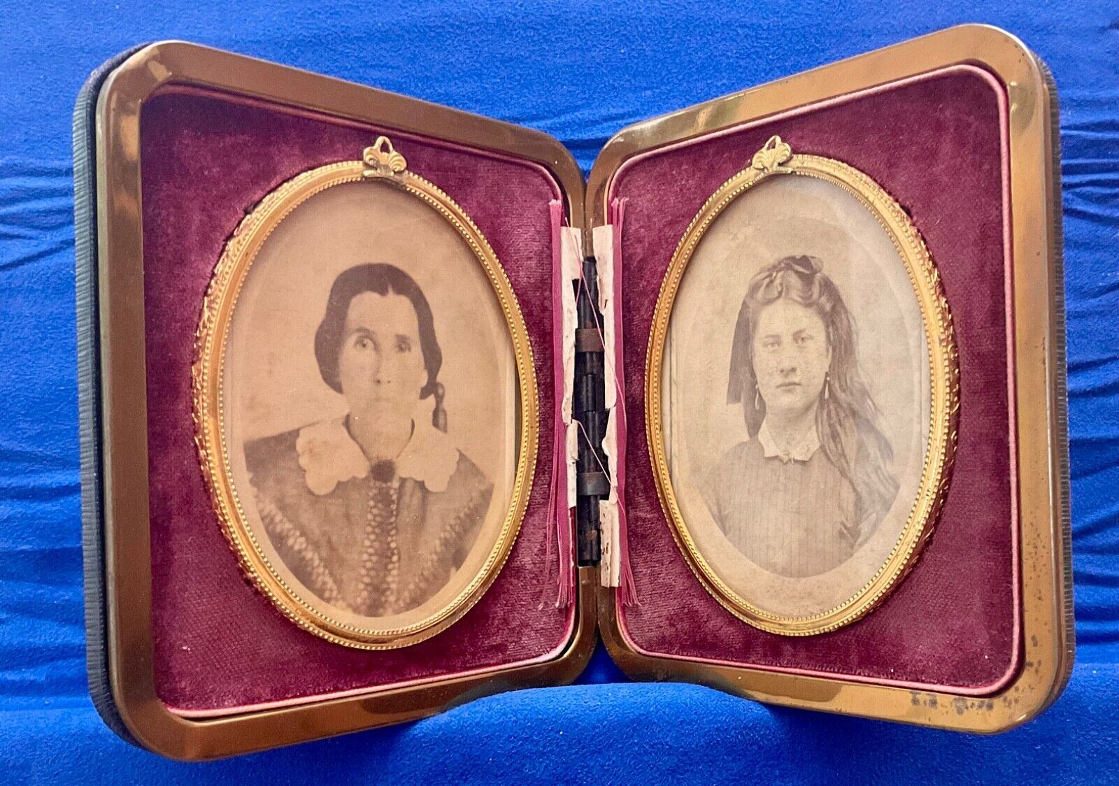 Ambrotype Oval Pictures Double Hinged Case Family Tennessee Family 1800’s