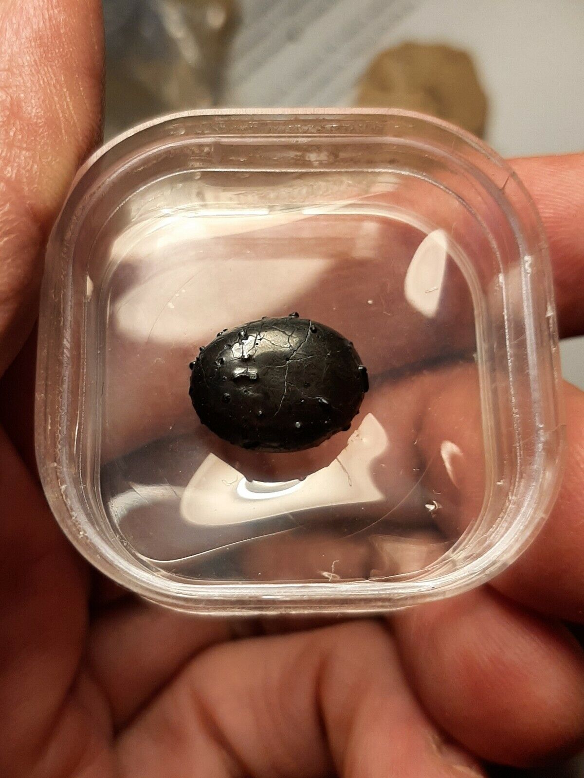  Collector - Wabar Pearl, the rarest tektite - Perfect intact piece