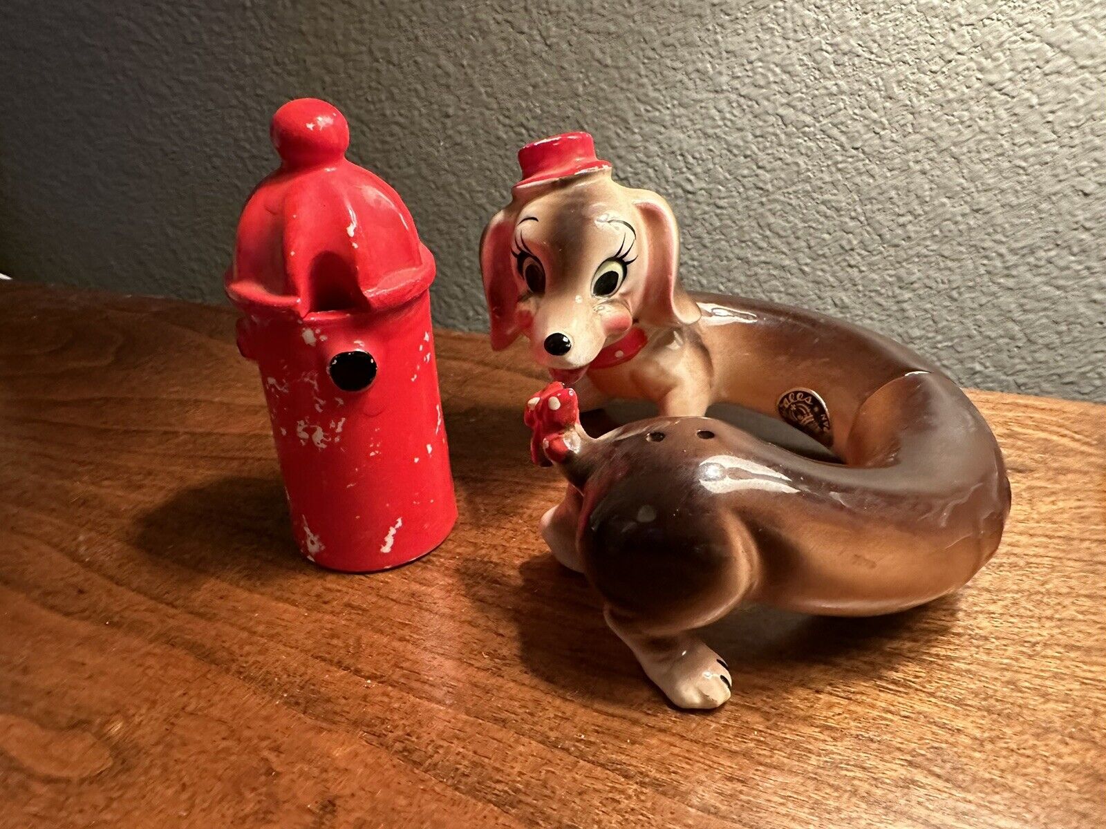 Vintage Artmark Dachshund Dog Salt & Pepper Shakers & Hydrant Sugar Hi Friends