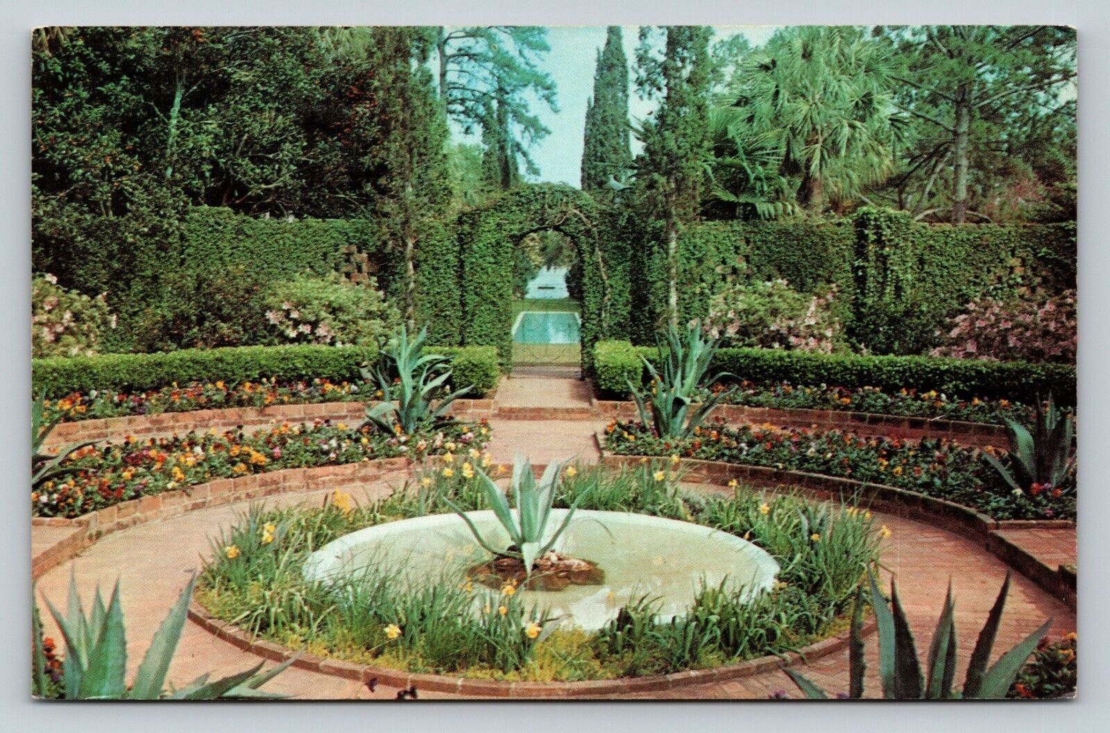 Walled Garden of Killearn Gardens TALLAHASSEE Florida Vintage Postcard 0680