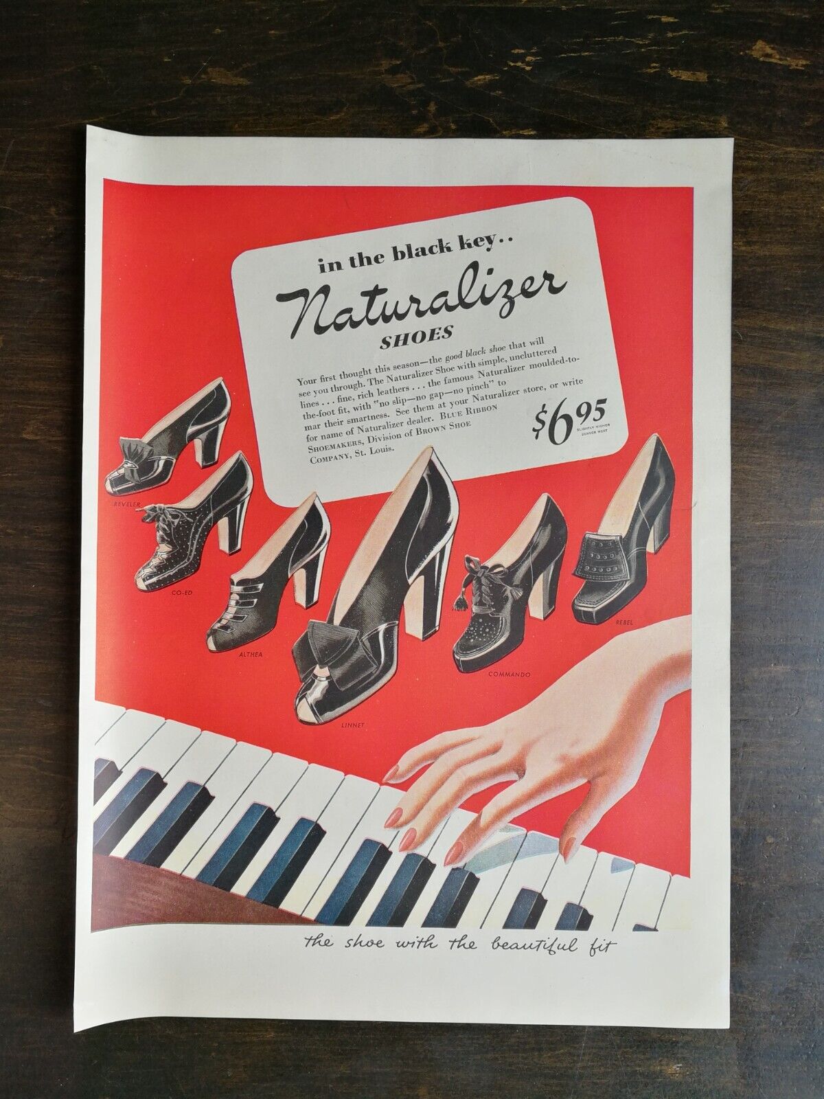 Vintage 1943 Naturalizer Shoes Piano Full Page Original Ad 524
