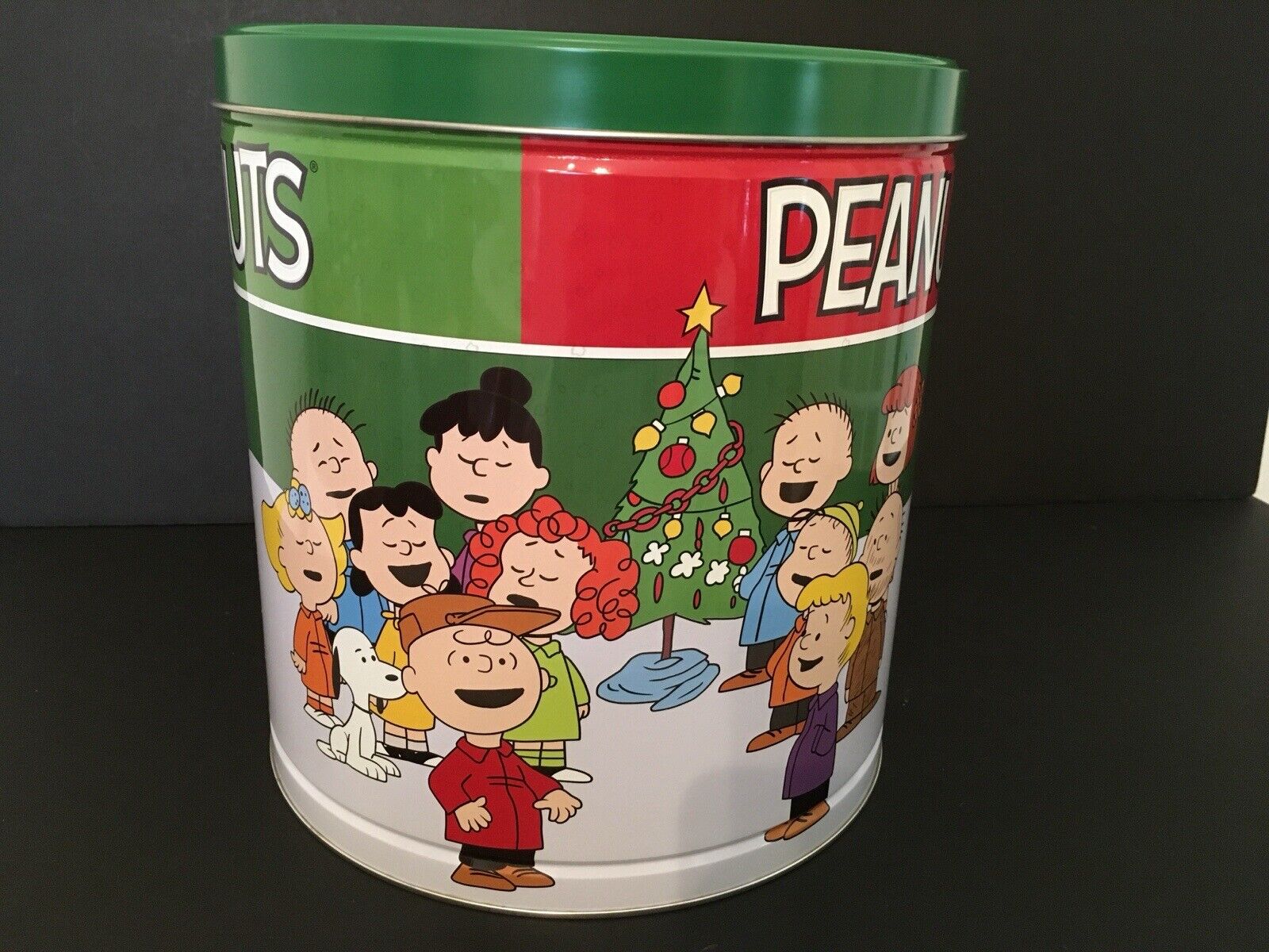 Collectible Peanuts Popcorn Tin (empty) Picturing Charlie Brown And Gang 2016