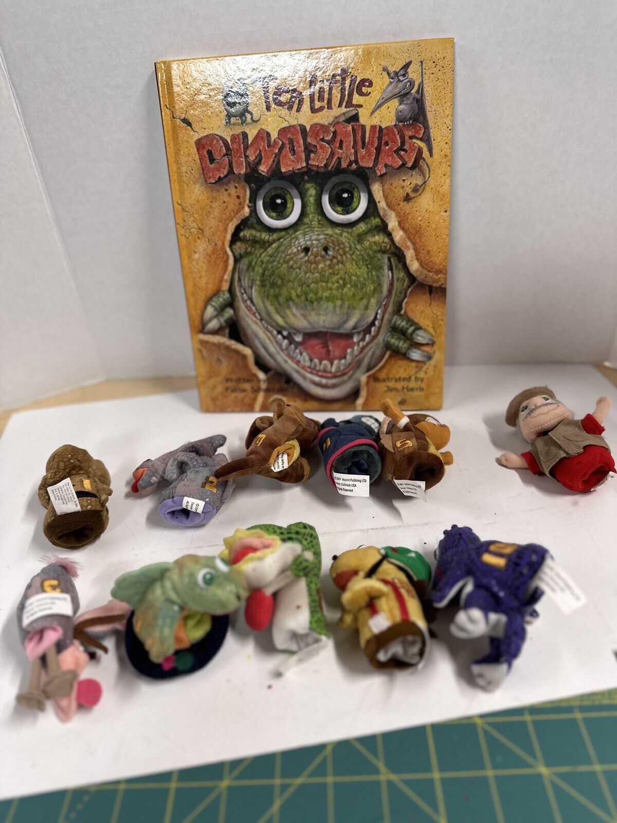Ten Little Dinosaurs Finger Puppets Fingerplay with Larger Hardcover Book