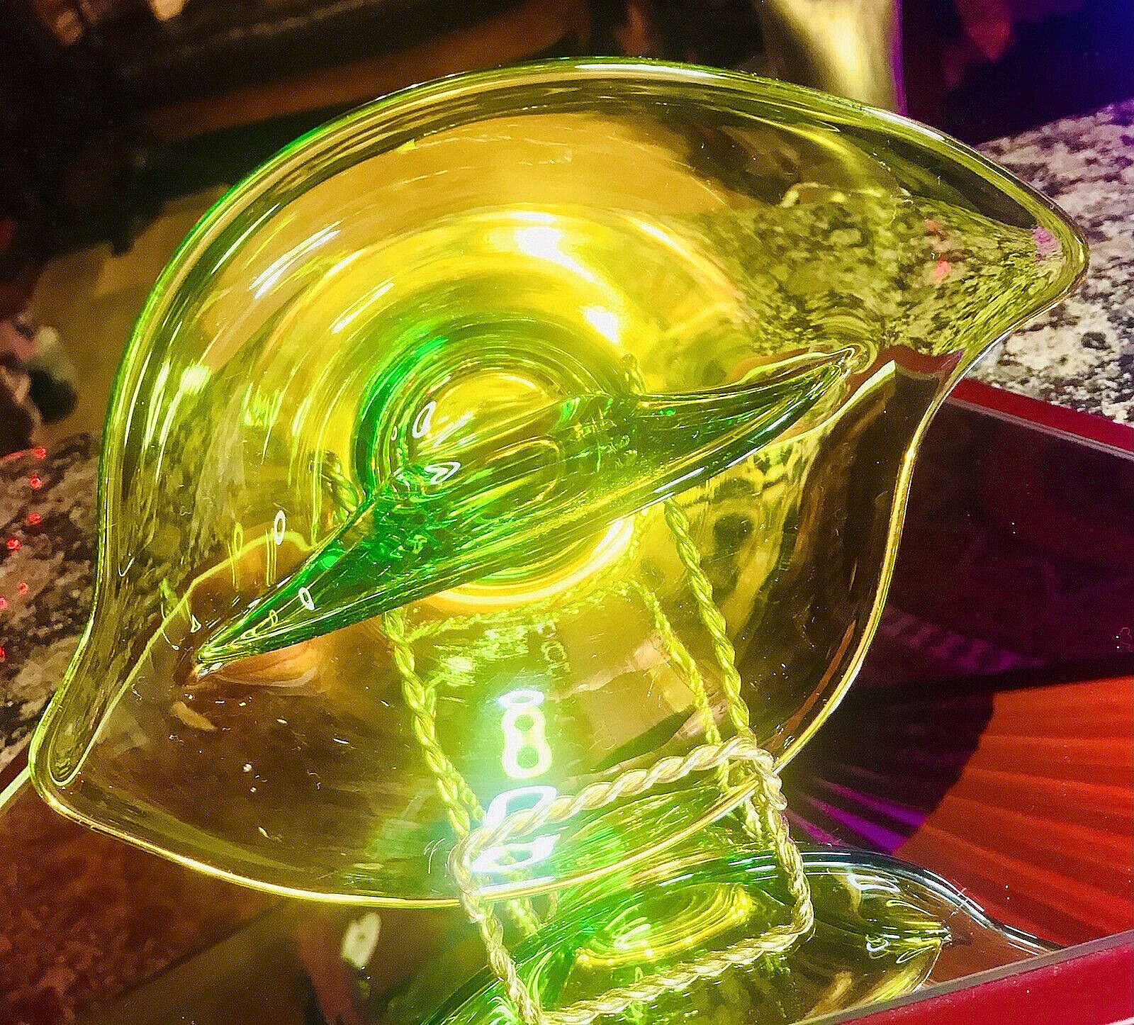 Vintage Sweet Heart Glow Green Bohemian Artist Glass Candy Nut Serve Dish Bowl