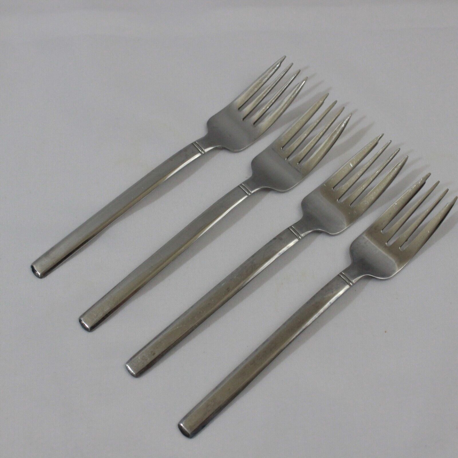Cuisinart Seminary 18/10 Stainless Flatware Salad Forks x 4 A