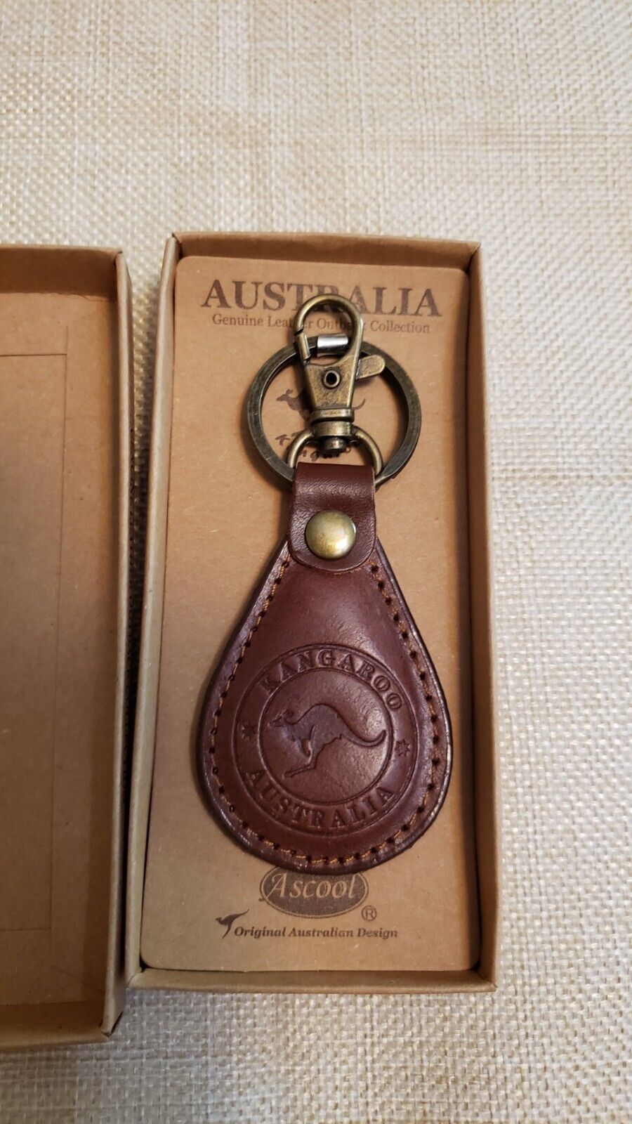 AUSTRAILIA Leather key ring Ascool Kangaroo brand NEW 