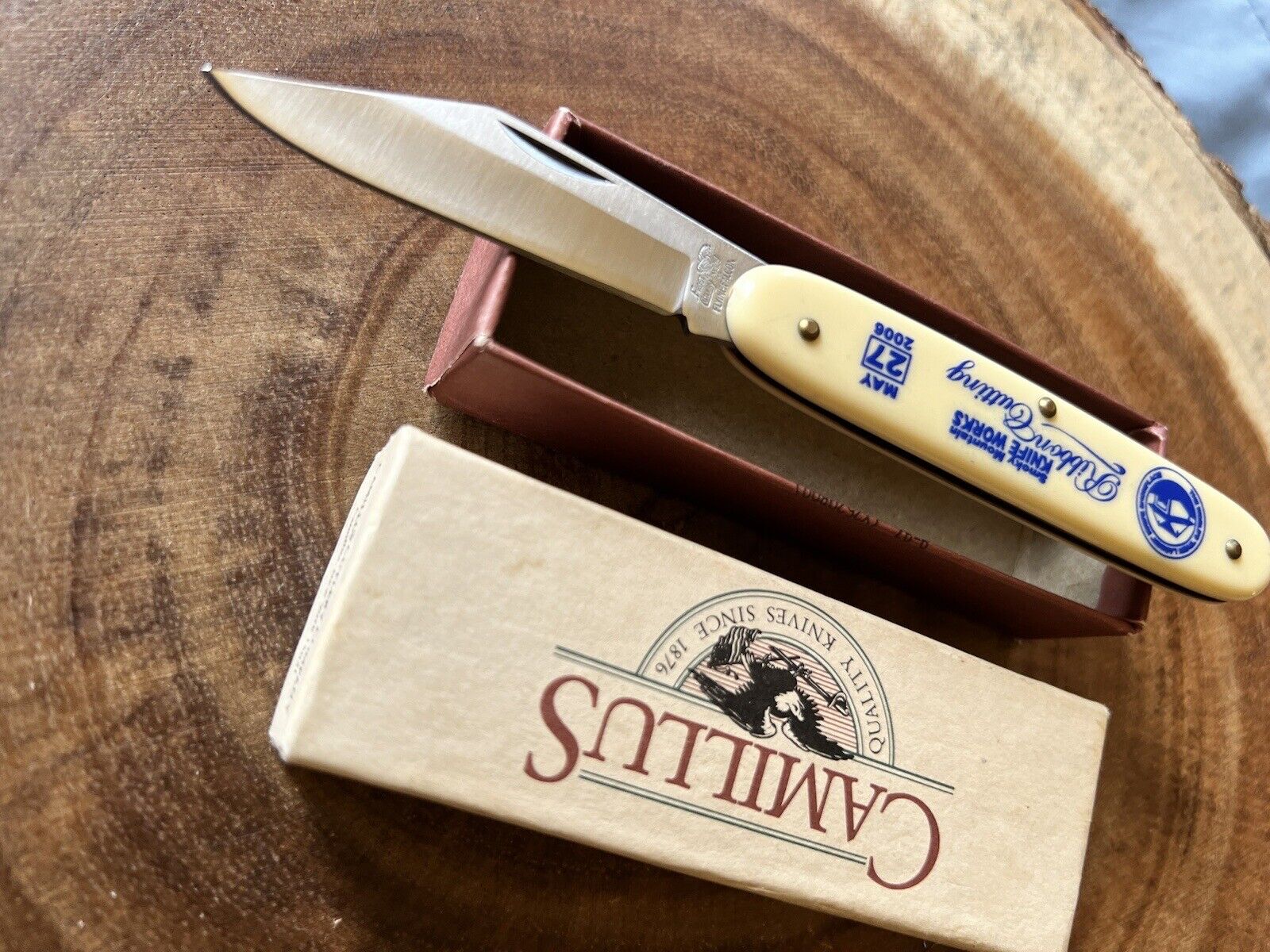 CAMILLUS ORIGINAL CLASSIC KNIFE IN ITS ORIGINAL BOX