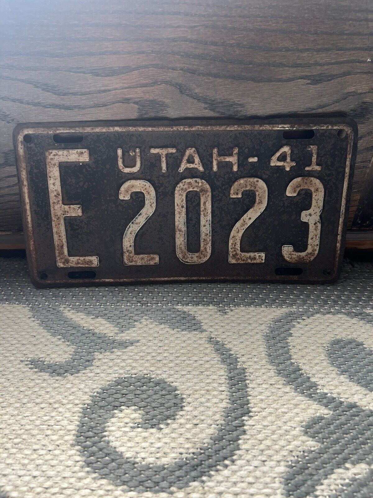 1941 UTAH E2023 LICENSE PLATE Vintage Rusty