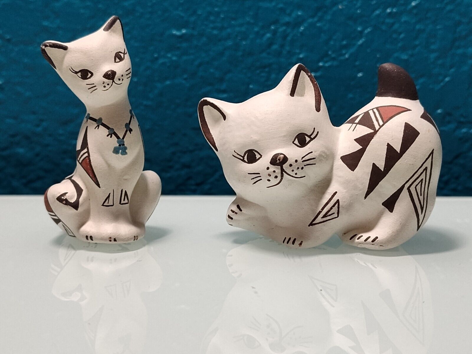 Native Acoma Pueblo Ceramic Cats Signed / Vintage Native American 