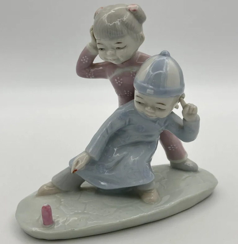 Children Playing Porcelain Vintage Statue Stamped Beautiful Rare Decor 382g Art