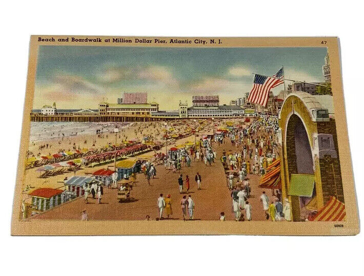 Vintage Post Card PC Million Dollar Pier, Atlantic City, N. J. Unposted Scenic
