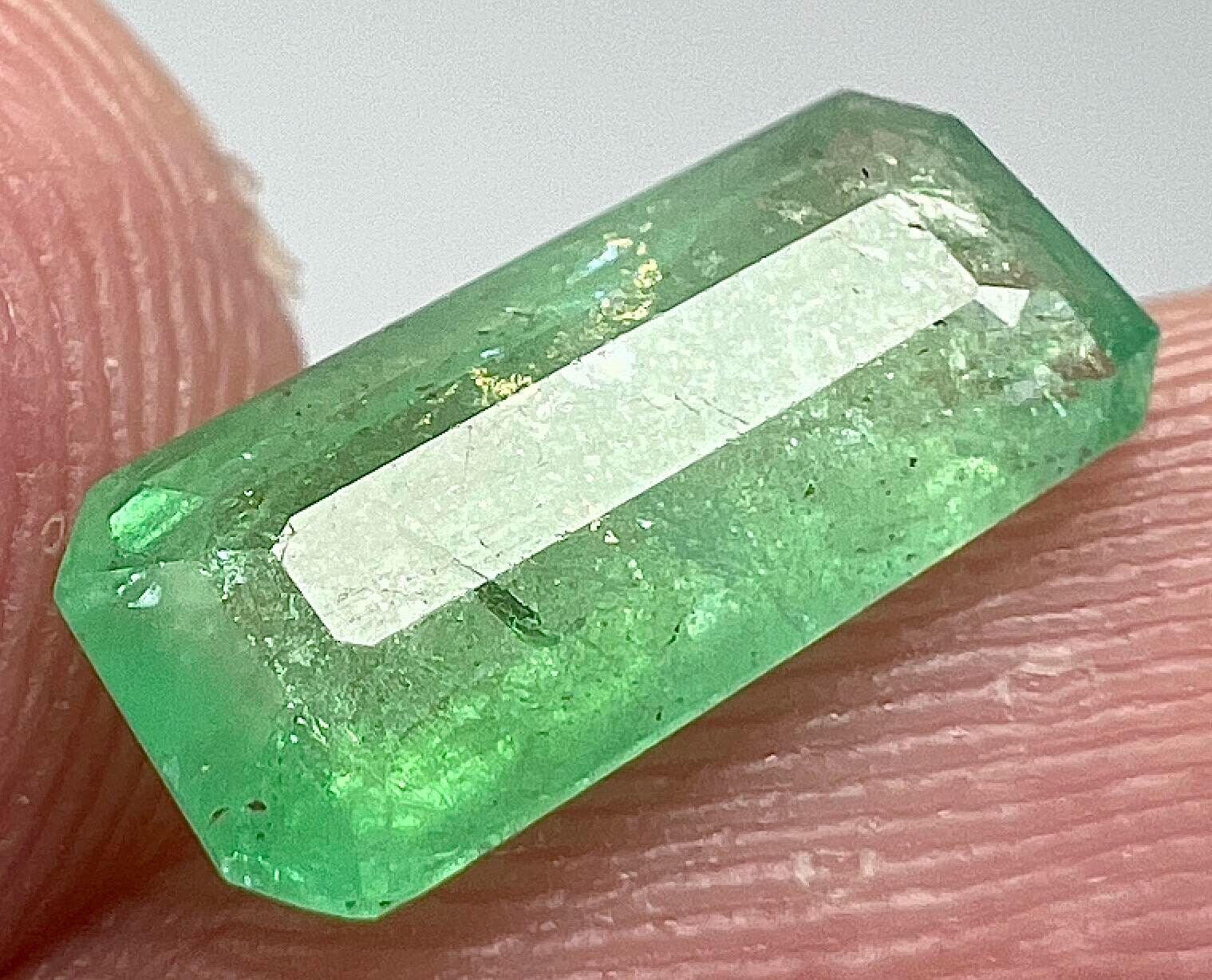 1 Carat Light Green Emerald Loose Gemstone From Chitral Pakistan
