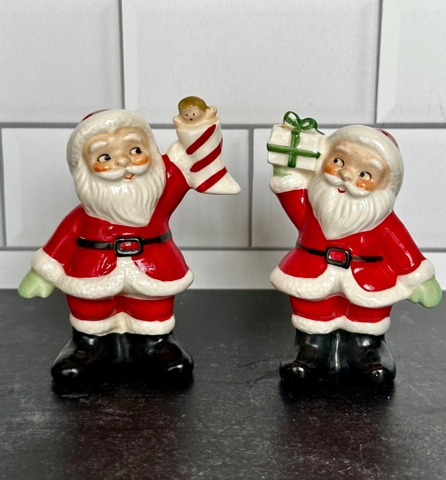 Vintage Christmas Norcrest Japan Santa Claus Salt & Pepper Shaker Set