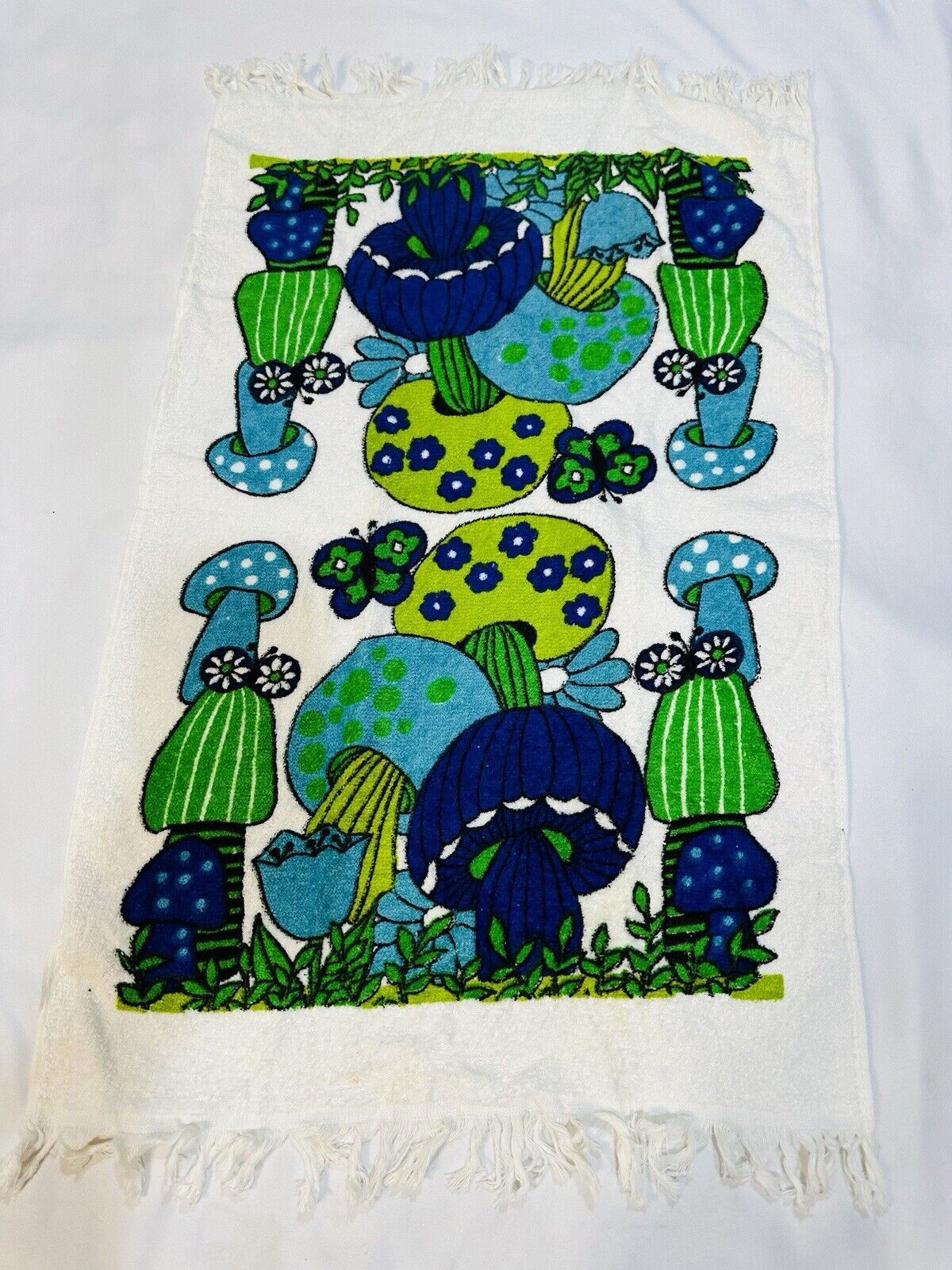 Vintage Mushroom Towel Blue Turquoise Green Retro Psychedelic 60 70s MCM Vibrant