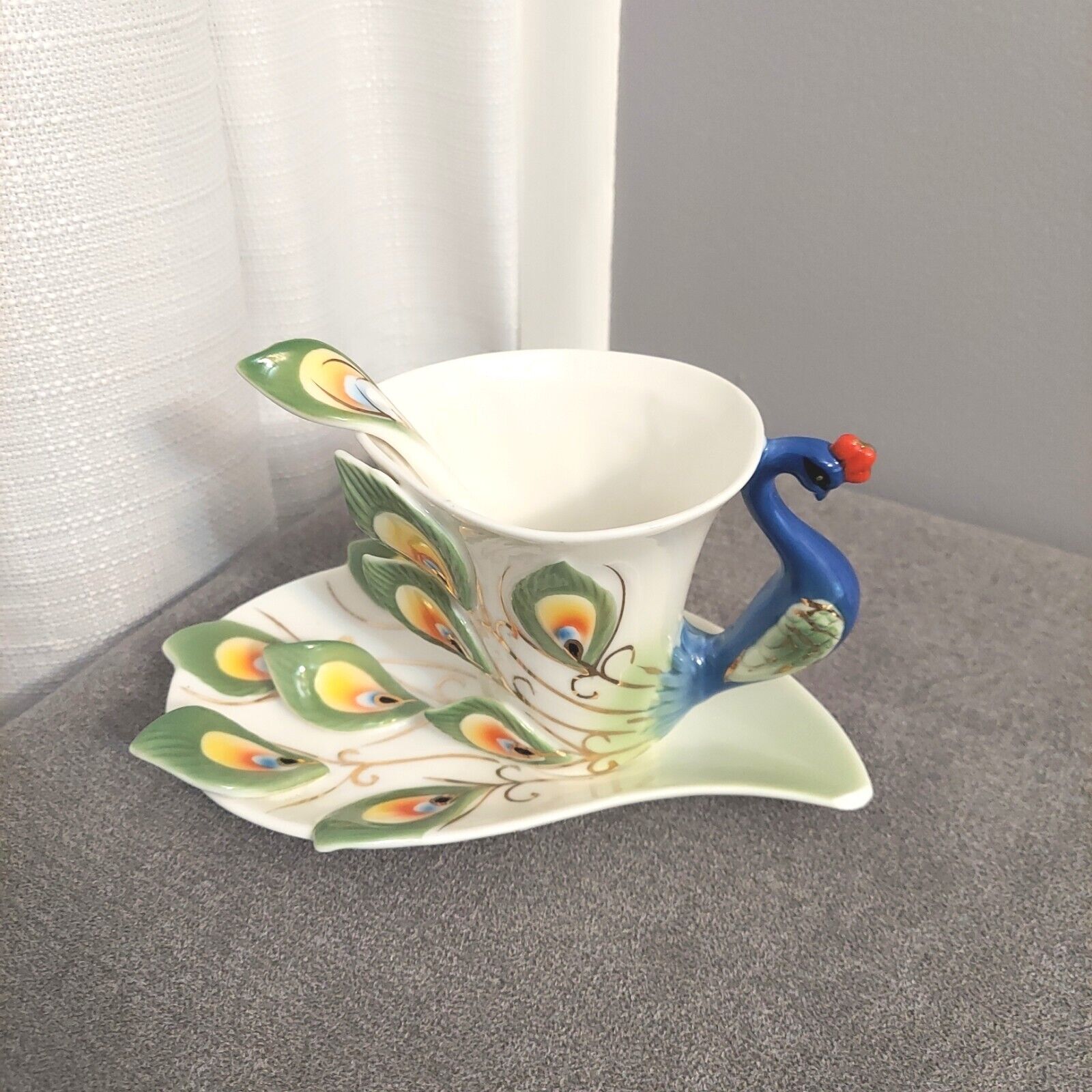 Peacock 3D Teacup Saucer Spoon Bird Handle Raised Leaves Bird Cup READ