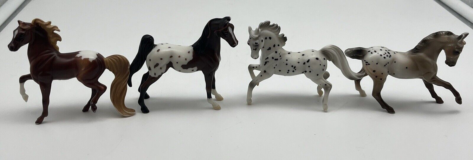 Lot Of 4 1999 Breyer Reeves Stabemate Horses