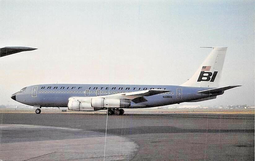 Airline BRANIFF International Boeing 707-138B 