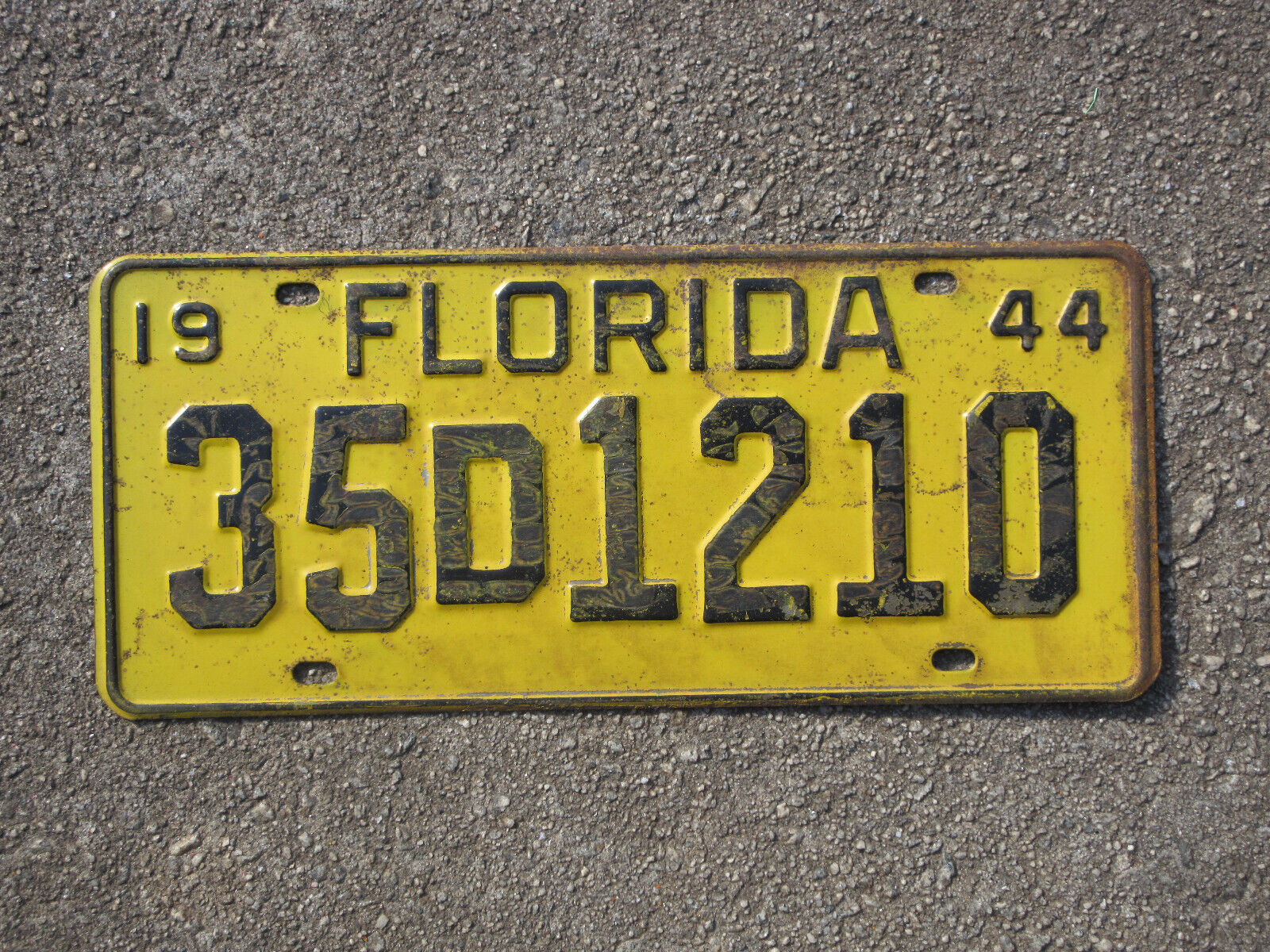 1944 Florida License Plate Chevy Chevrolet Ford 35D1210 Madison County FL FLA