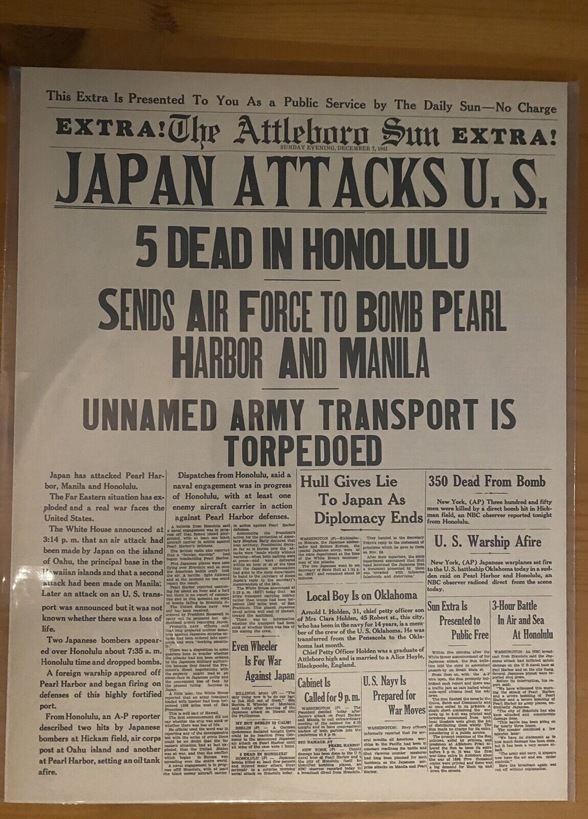 VINTAGE NEWSPAPER HEADLINE ~ JAPANESE PLANES ATTACK PEARL HARBOR 1941 HAWAII WW2