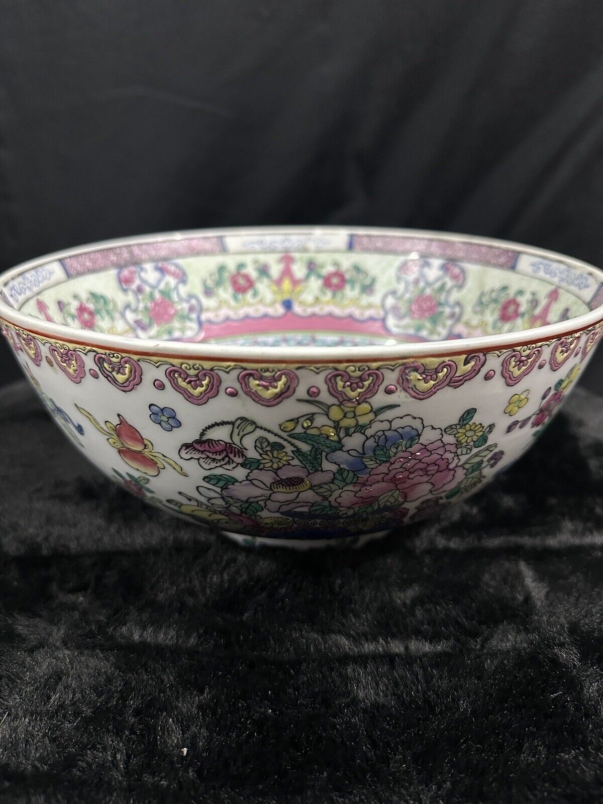 Stunning Qing Qianlong Nian Zhi Chinese Porcelain 10”D Bowl