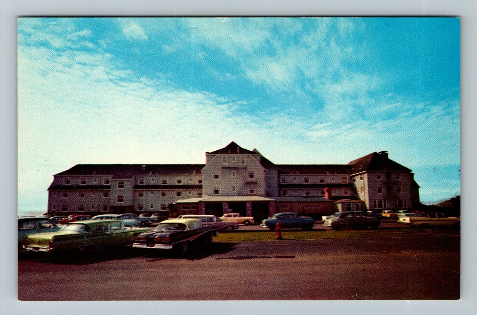 Gearhart OR-Oregon, Hotel Gearhart, Exterior, Parking, Vintage Postcard