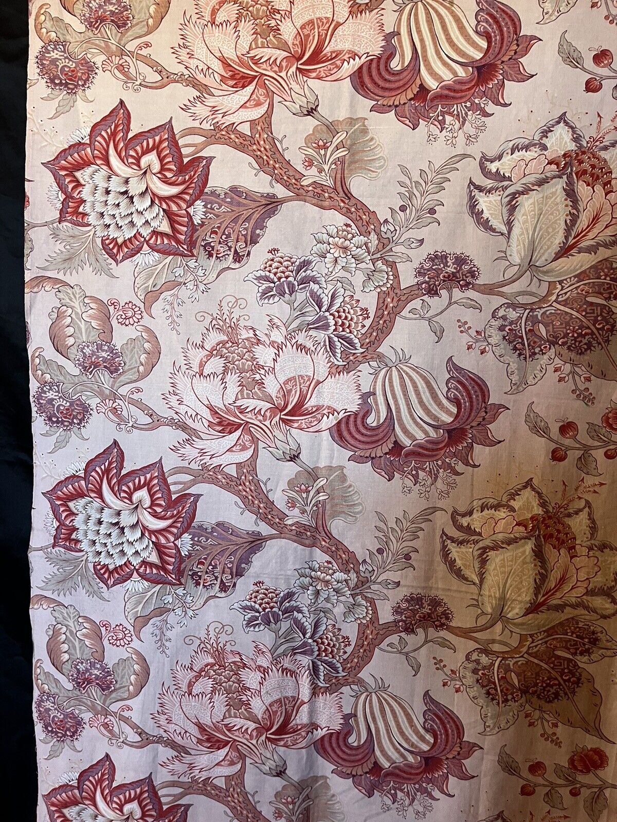 2+ yards  of lovely antique Jacobeam linen faric