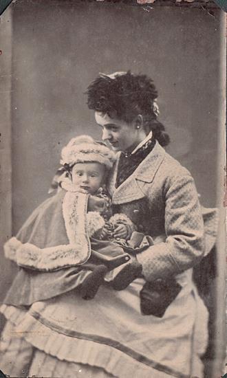ORIGINAL VICTORIAN Tintype / Ferrotype Photograph c1860s MOTHER & BABY PORTRAIT