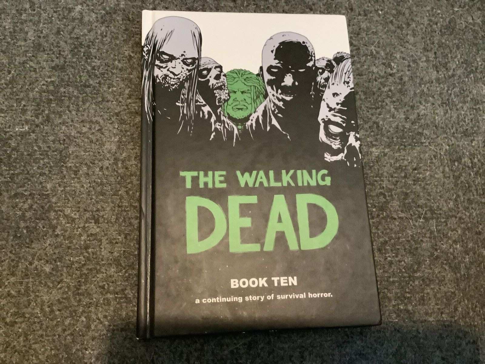 The Walking Dead (2014, Hardcover)
