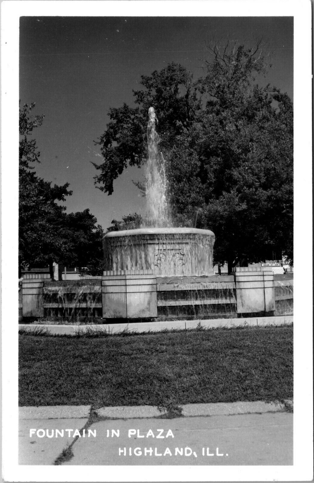 RPPC Fountain In Plaza Highland IL Illinois