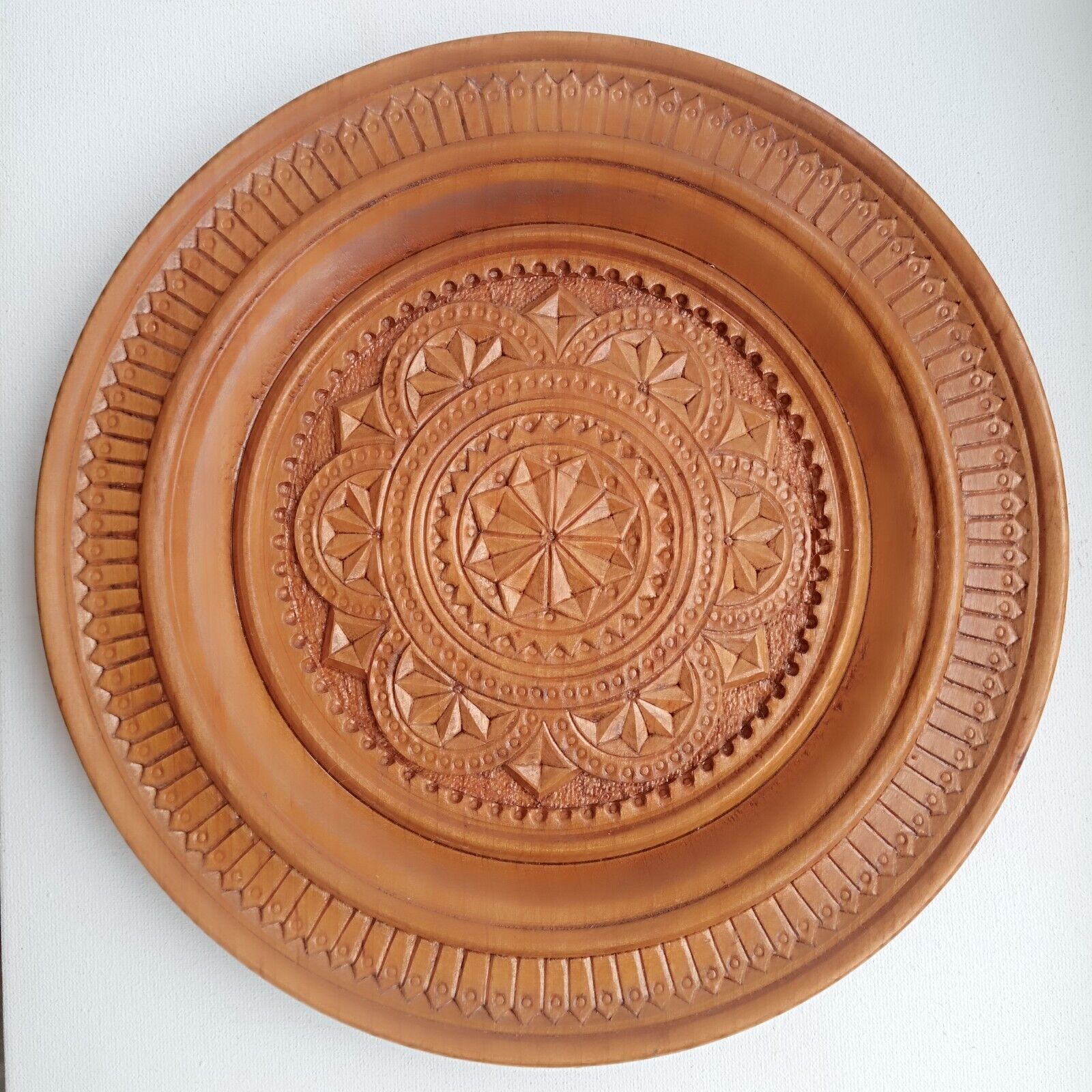 Wooden Carved Plate Wall Decor diameter-9.84 in