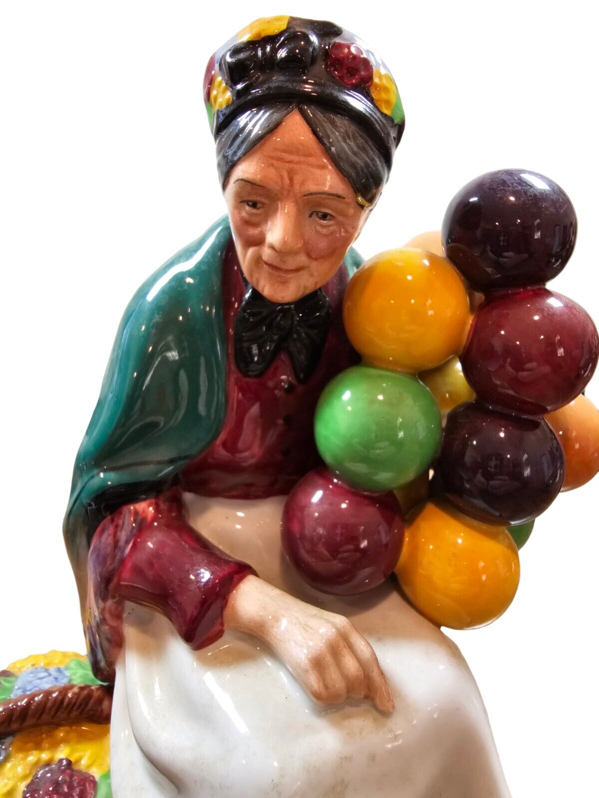 Vintage  Royal Doulton Figurine Old Balloon Seller Signed