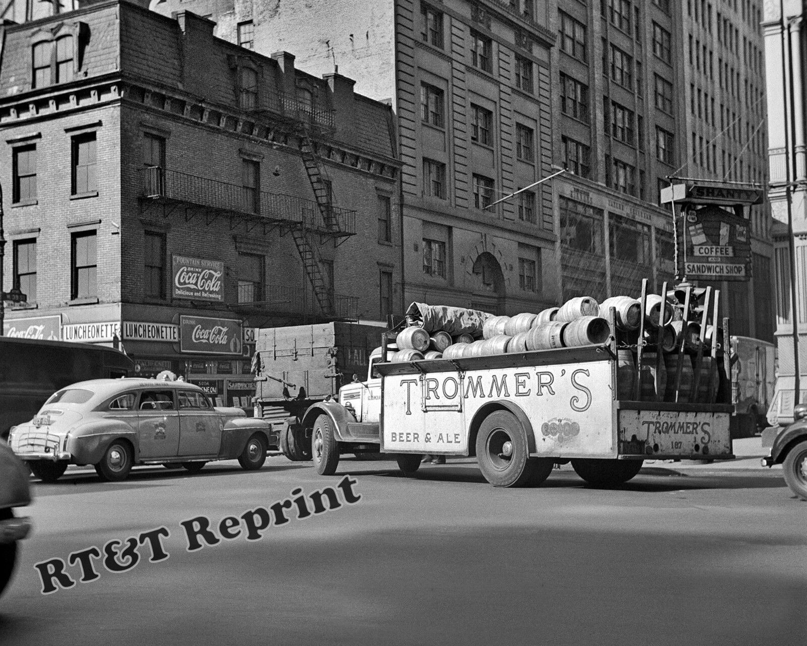 Trommers Beer Truck New York City Year 1943  8x10 Photo