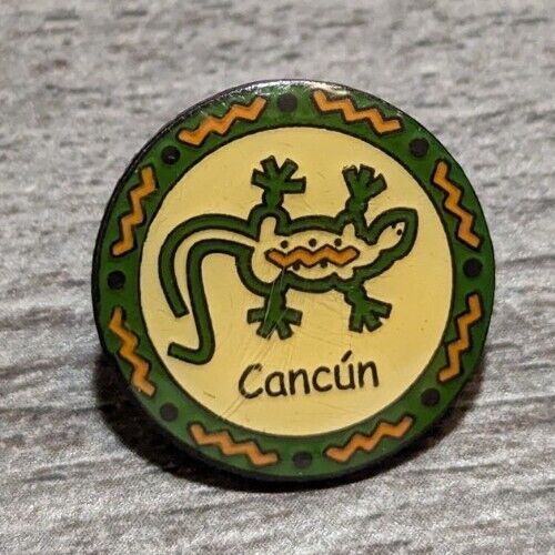 Cancun, Mexico Green/Orange Latin-Design Gecko Vintage Travel/Souvenir Lapel Pin