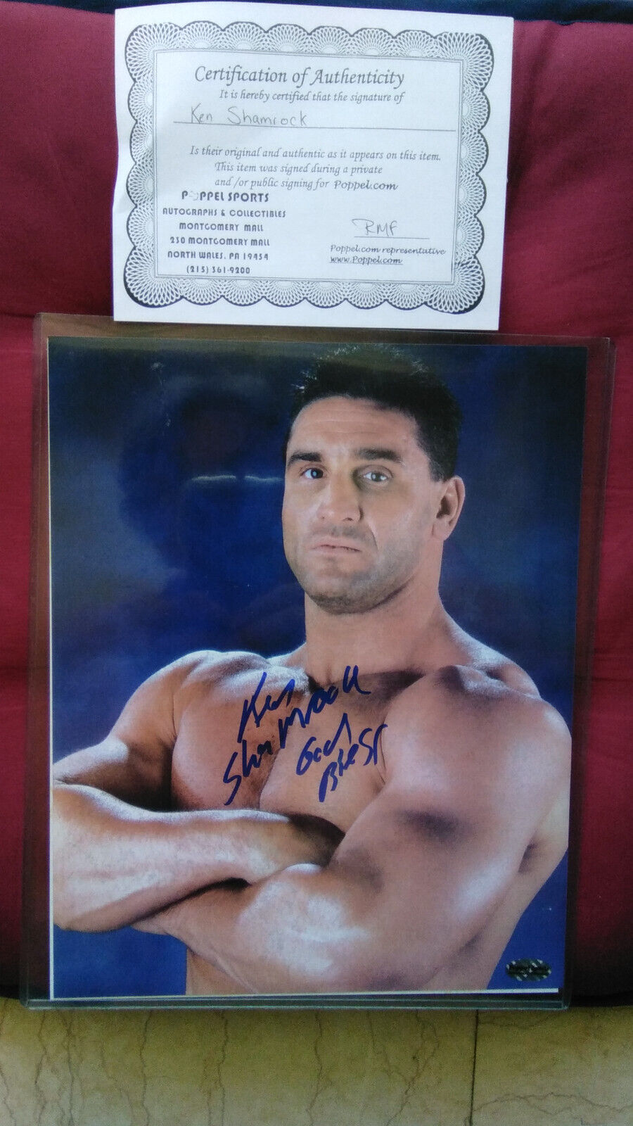UFC SIGNED KEN SHAMROCK PHOTO WITH CERTIFICATE OF AUTHENTICITY 20X25