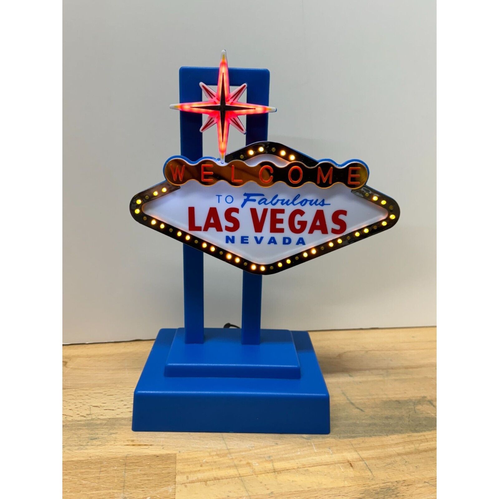 Las Vegas Welcome to Fabulous Nevada Sign w/ Flashing Lights + Power Plug Works