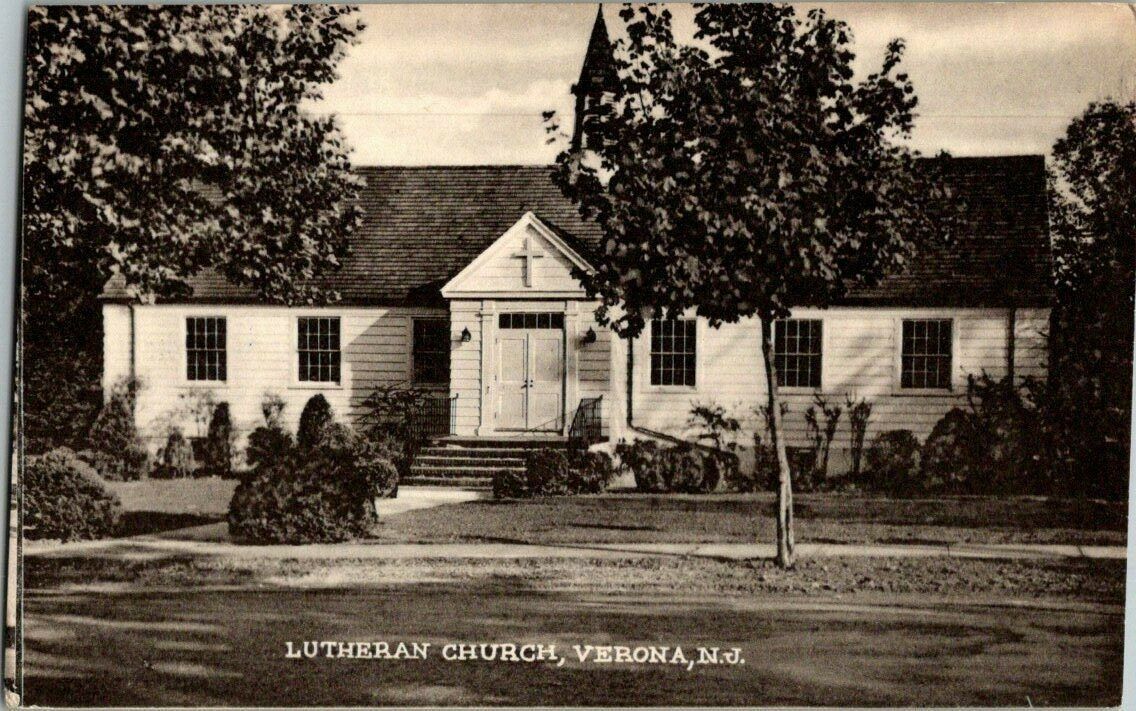 1930\'S. VERONA, NJ. LUTHERAN CHURCH. POSTCARD s3