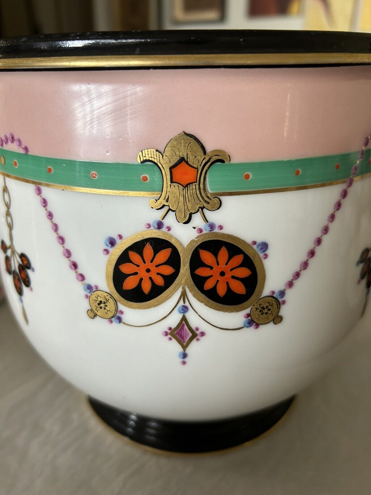 19th Century British Victorian Porcelain Urn Planter 8x8” Gold Trim EXQUISITE