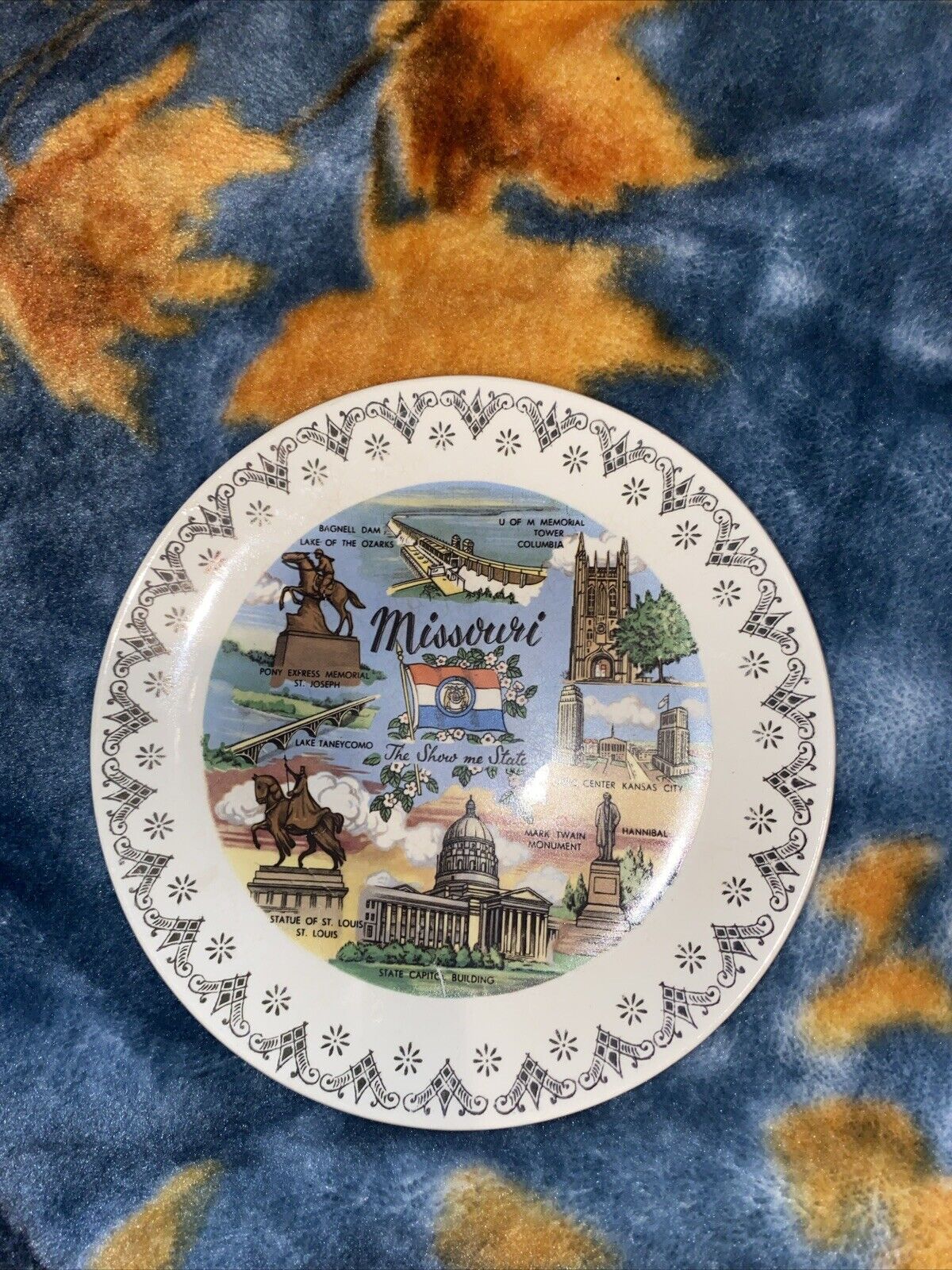 Vintage - Ceramic Missouri Souvenir Plate 1960's Gold Rim - Mint Condition 7.25
